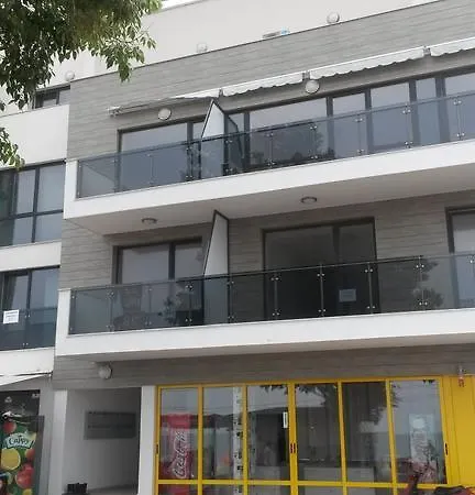 Azur Svetla דירה